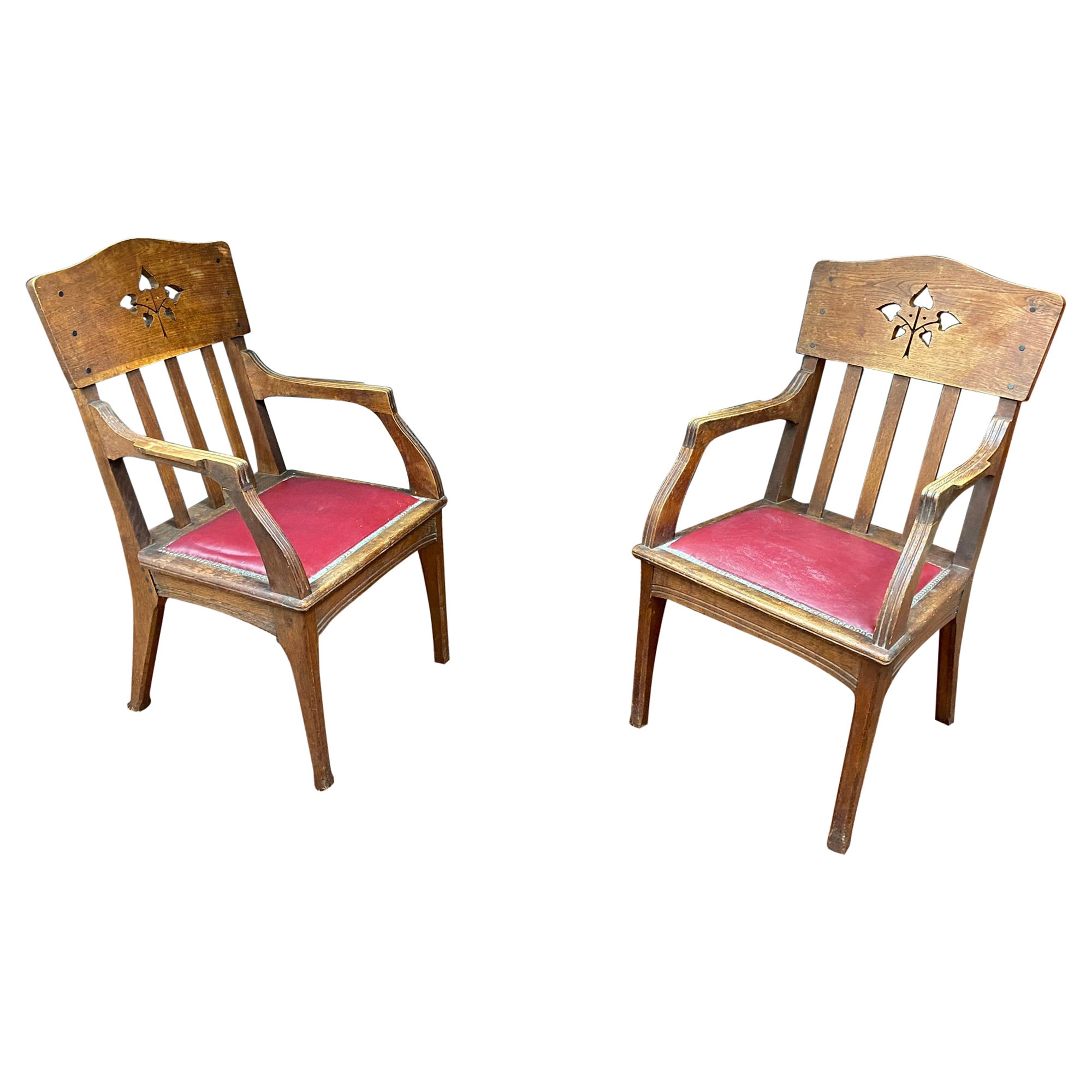 Léon Jallot '1874-1967' Pair of Oak and Leather Armchairs circa 1920