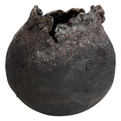 Dark POD Vase Torn 