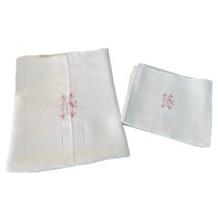  Ensemble français de 6 serviettes et toile de table en lin damassé brodé de monogrammes - 1900