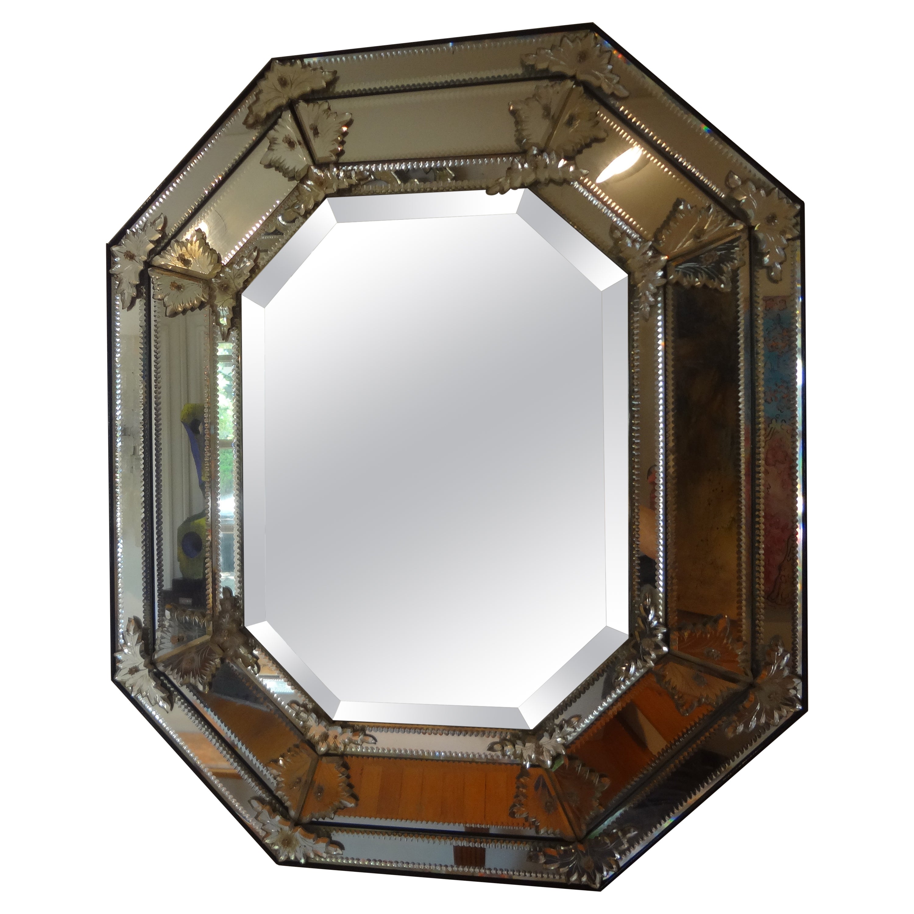 Miroir octogonal biseauté vénitien du XIXe siècle