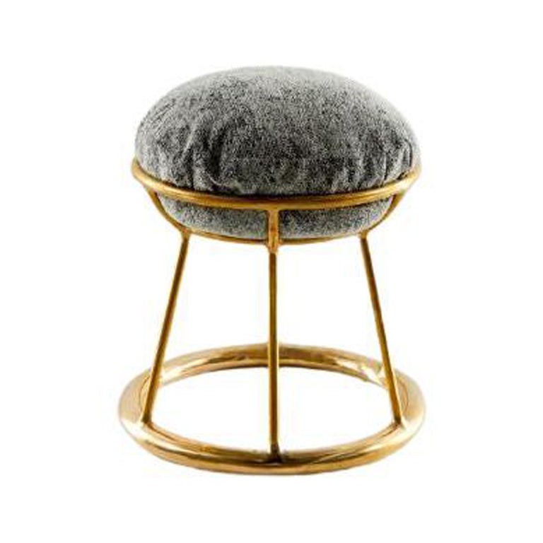 Tabouret Hoop - Laiton sculptural et forme contemporaine par Misaya