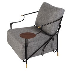 Fauteuil Fig avec cadre en laiton noirci et tapisserie grise par Misaya