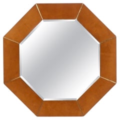 Miroir octogonal en cuir et daim cognac signé Karl Springer 