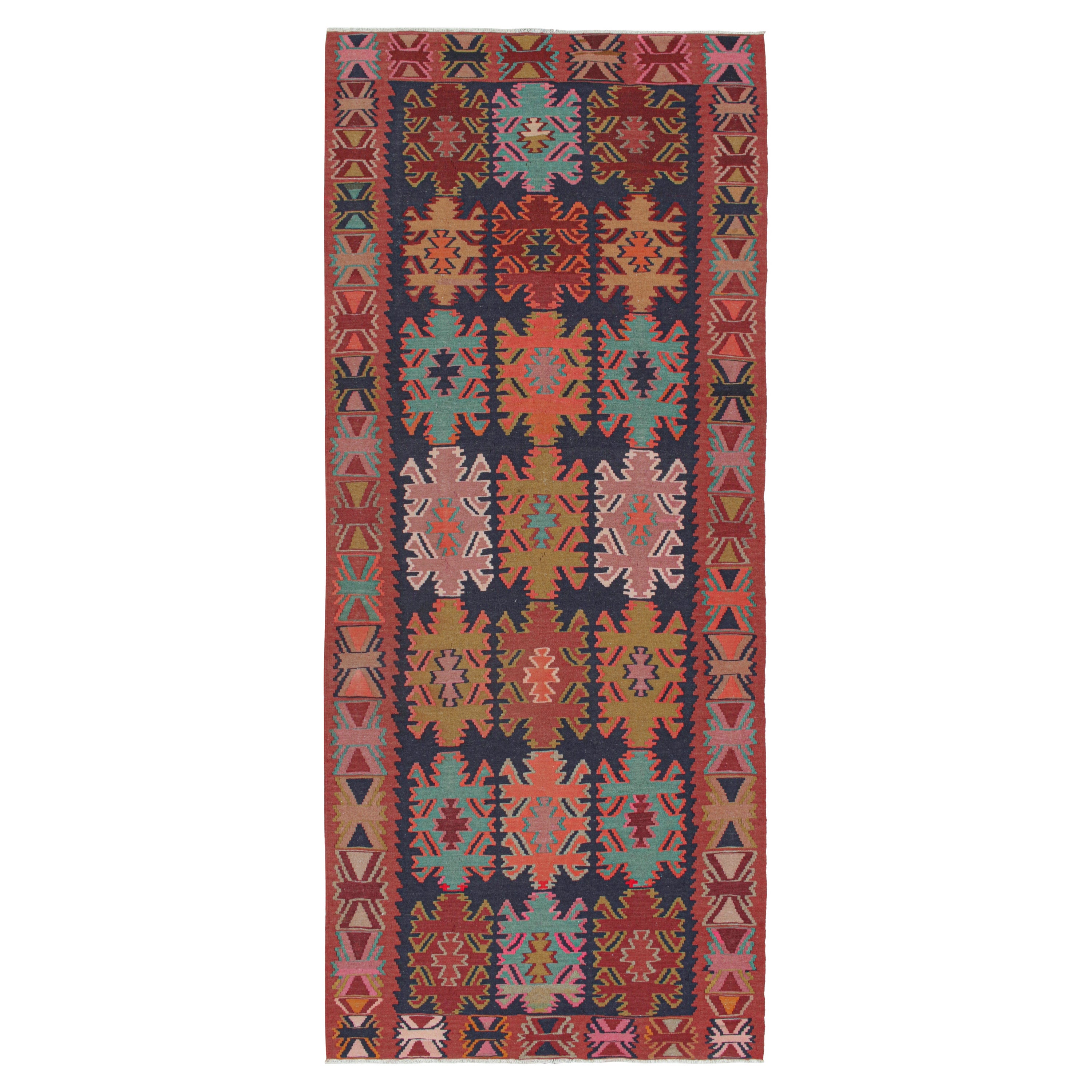Nordwestlicher persischer Teppich mit polychromem, geometrischem Muster von Teppich & Kilim im Angebot
