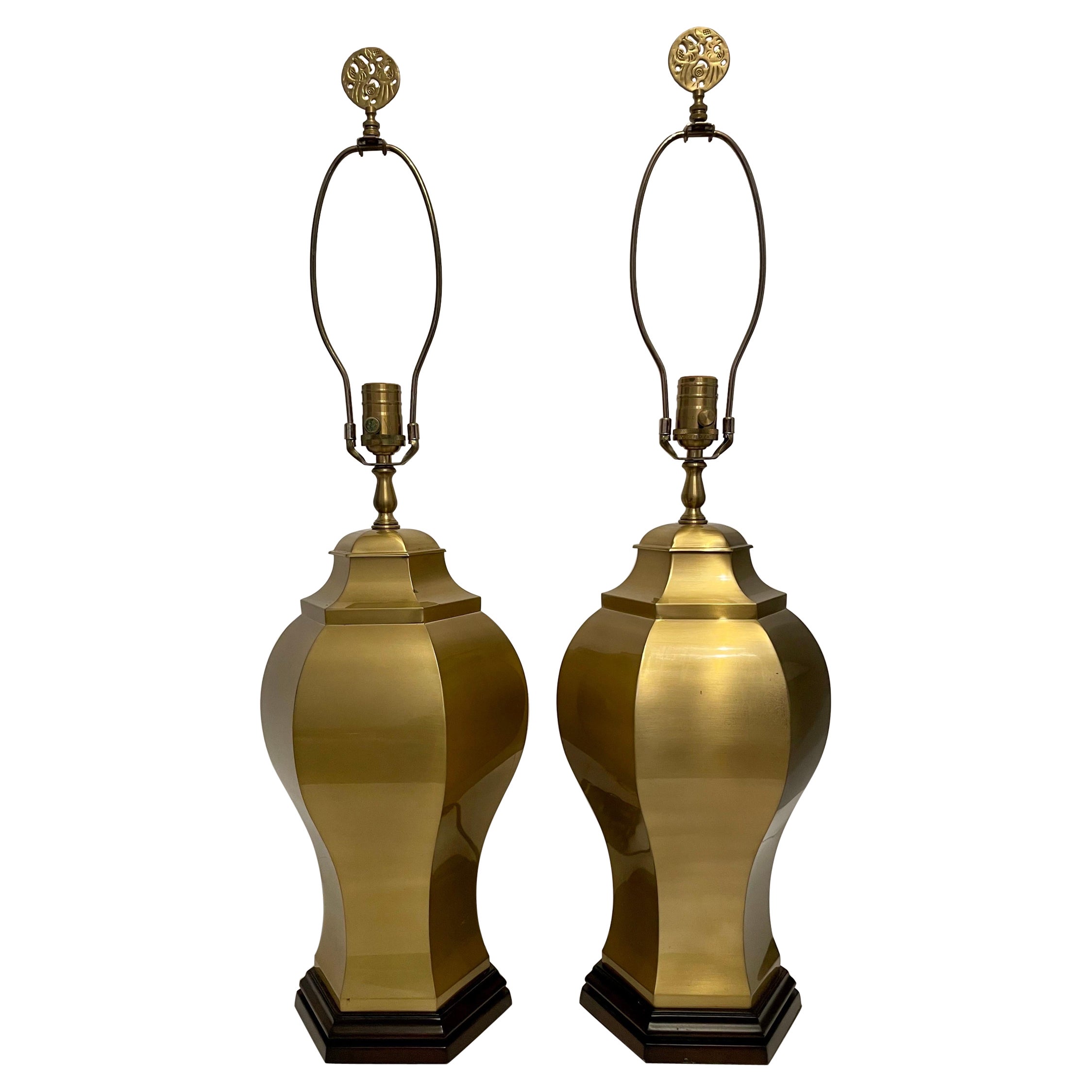 Paar Ingwerglas-Tischlampen aus satiniertem Messing von Wildwood