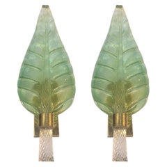 Paire d'appliques en verre de Murano et feuilles de laiton de style mi-siècle moderne par Barovier e Toso