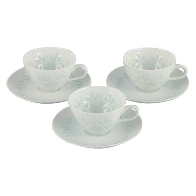 Friedl Holzer-Kjellberg for Arabia, Three Sets of Mocha Cups and Saucers For Sale