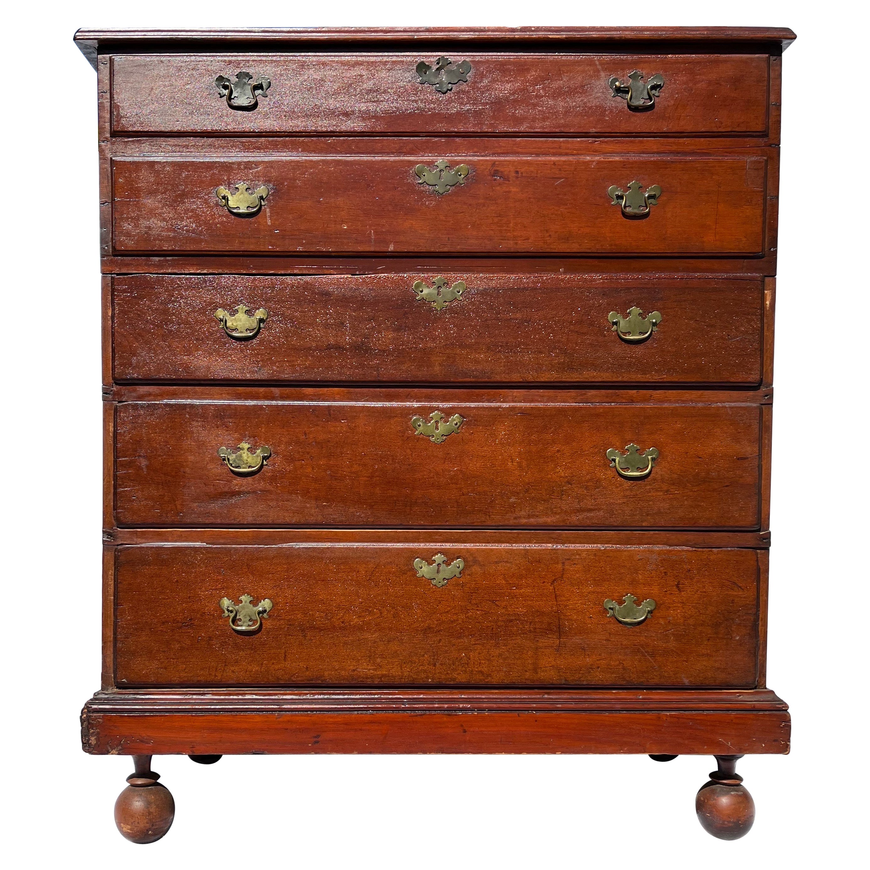 Antique William and Mary Style 19th Century Mule Chest of Drawers with Blanket For Sale