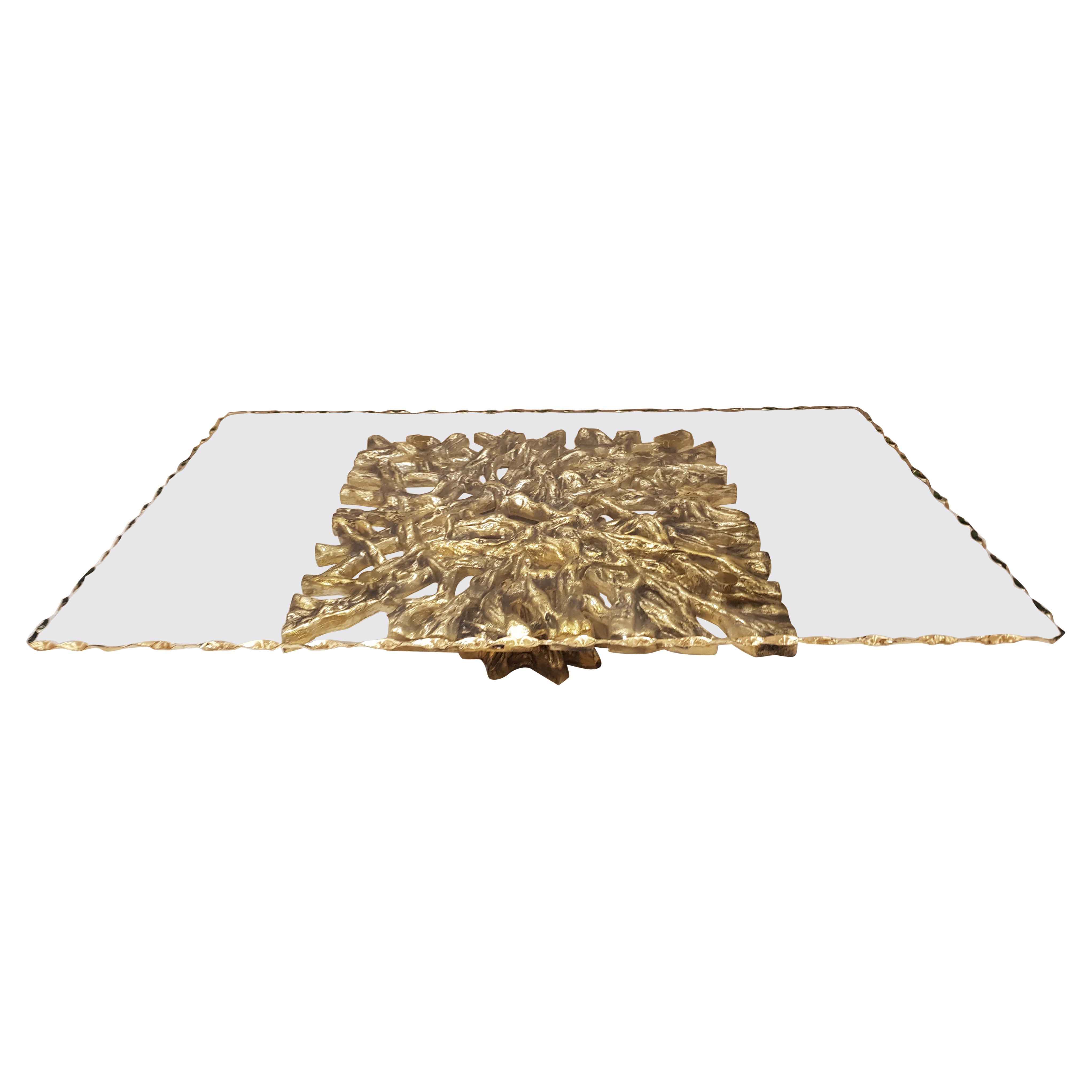 Rizo Vivre Centre Table Sculpted in Brass and Artisanal Glass For Sale