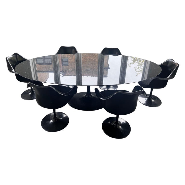 Saarinen for Knoll Black Marble Oval Dining Table and 6 Chairs For Sale