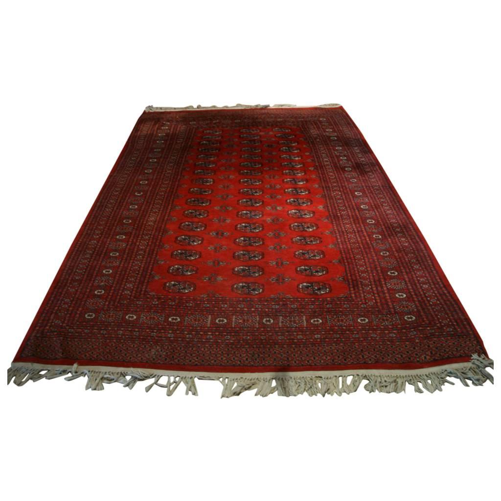 ON SALE Late 20th Century Oriental Rug Hand-Knotted For Sale