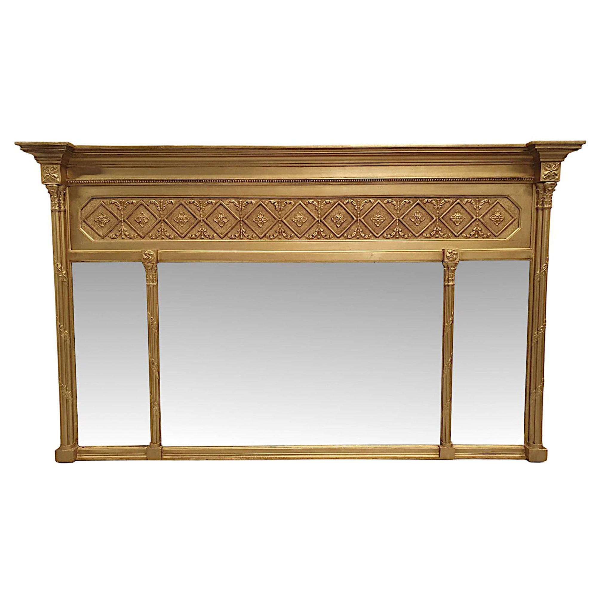 Très rare et beau miroir à trumeau en bois doré à trois compartiments du XIXe siècle
