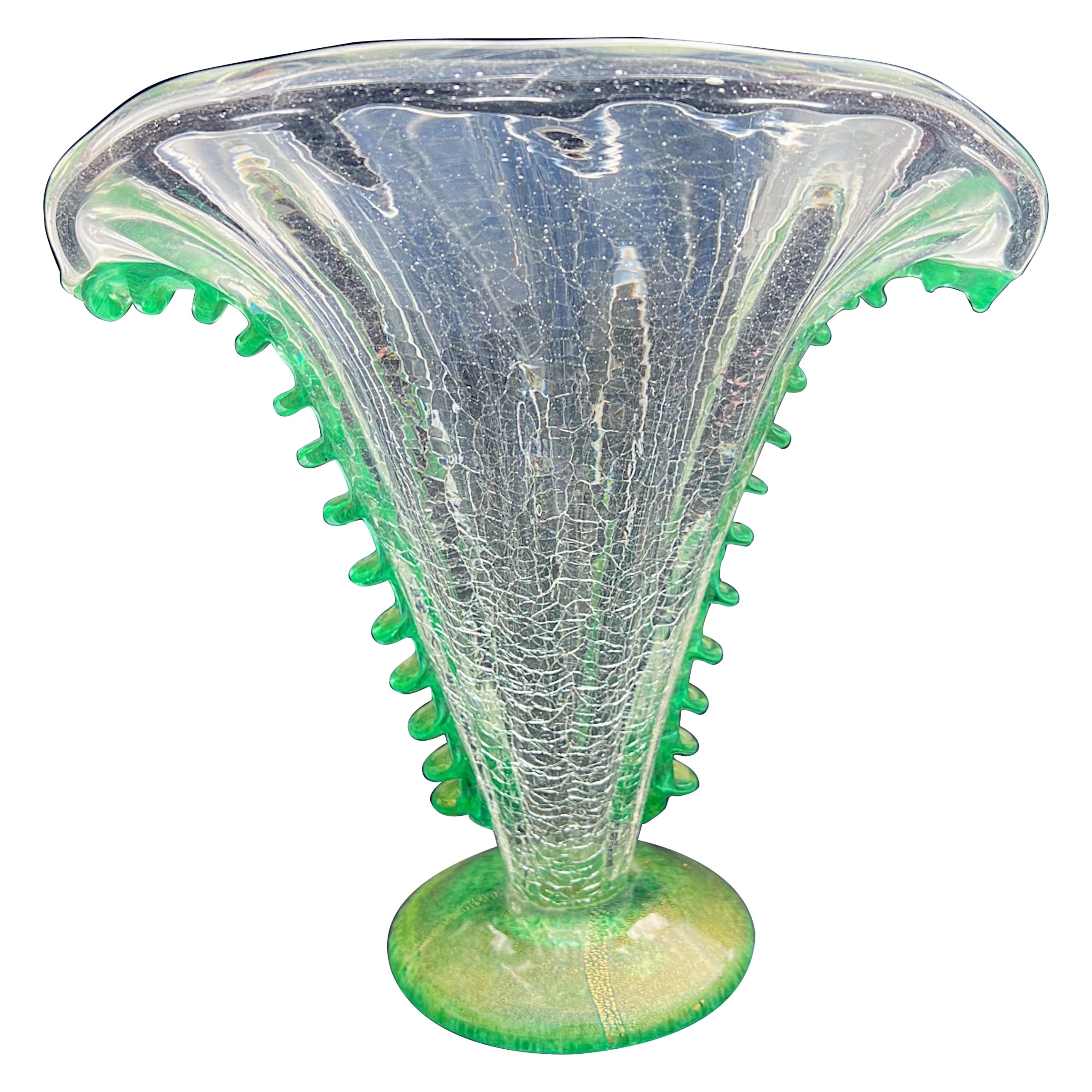 Barovier and Toso Vase in “Bullicante” Venetian Crystal Glass Murano, 1930s For Sale
