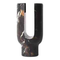 Lyra-Kerzenhalter aus schwarzem Marmor von Dan Yeffet