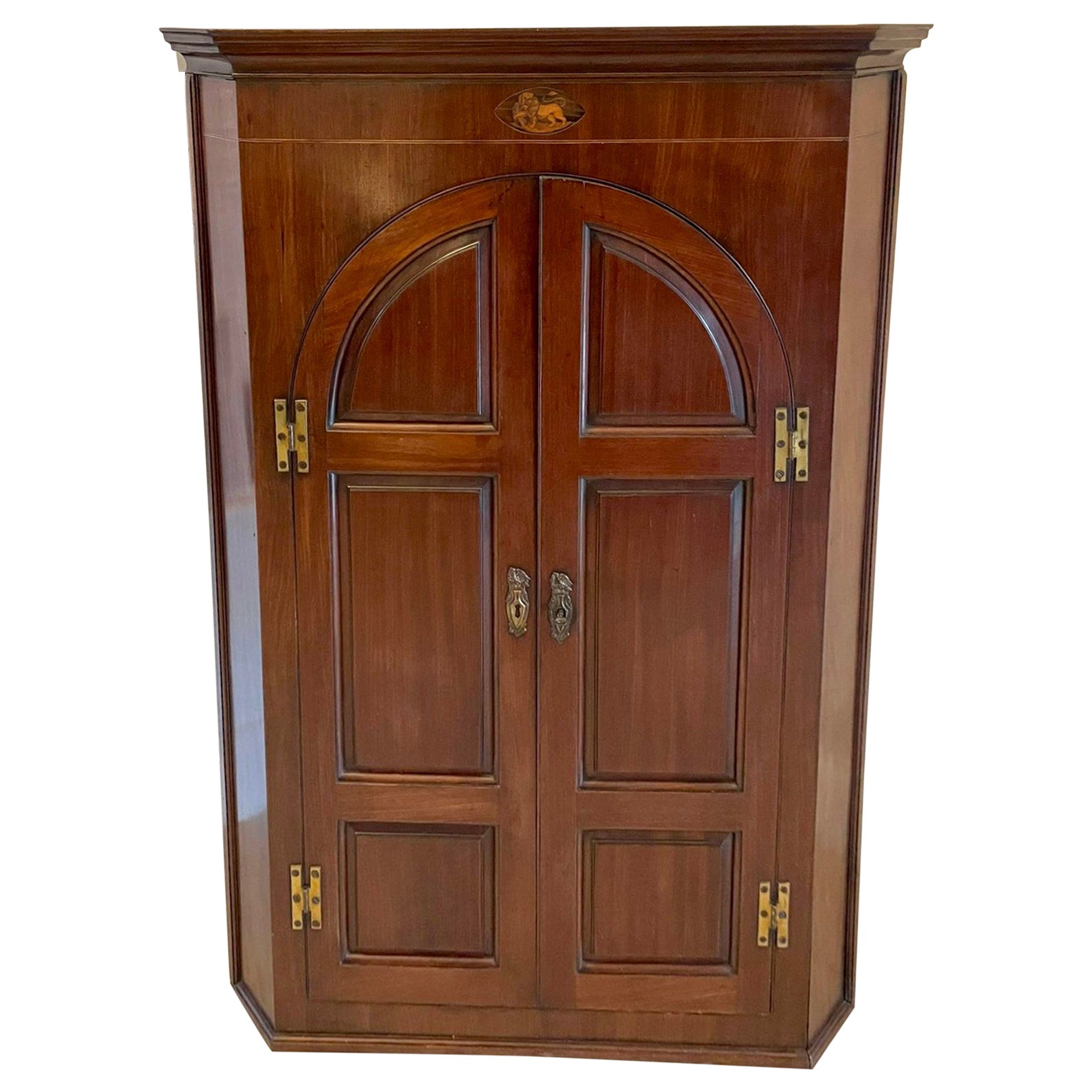 Fine Quality George III Antique Mahogany Hanging Corner Cabinet  For Sale