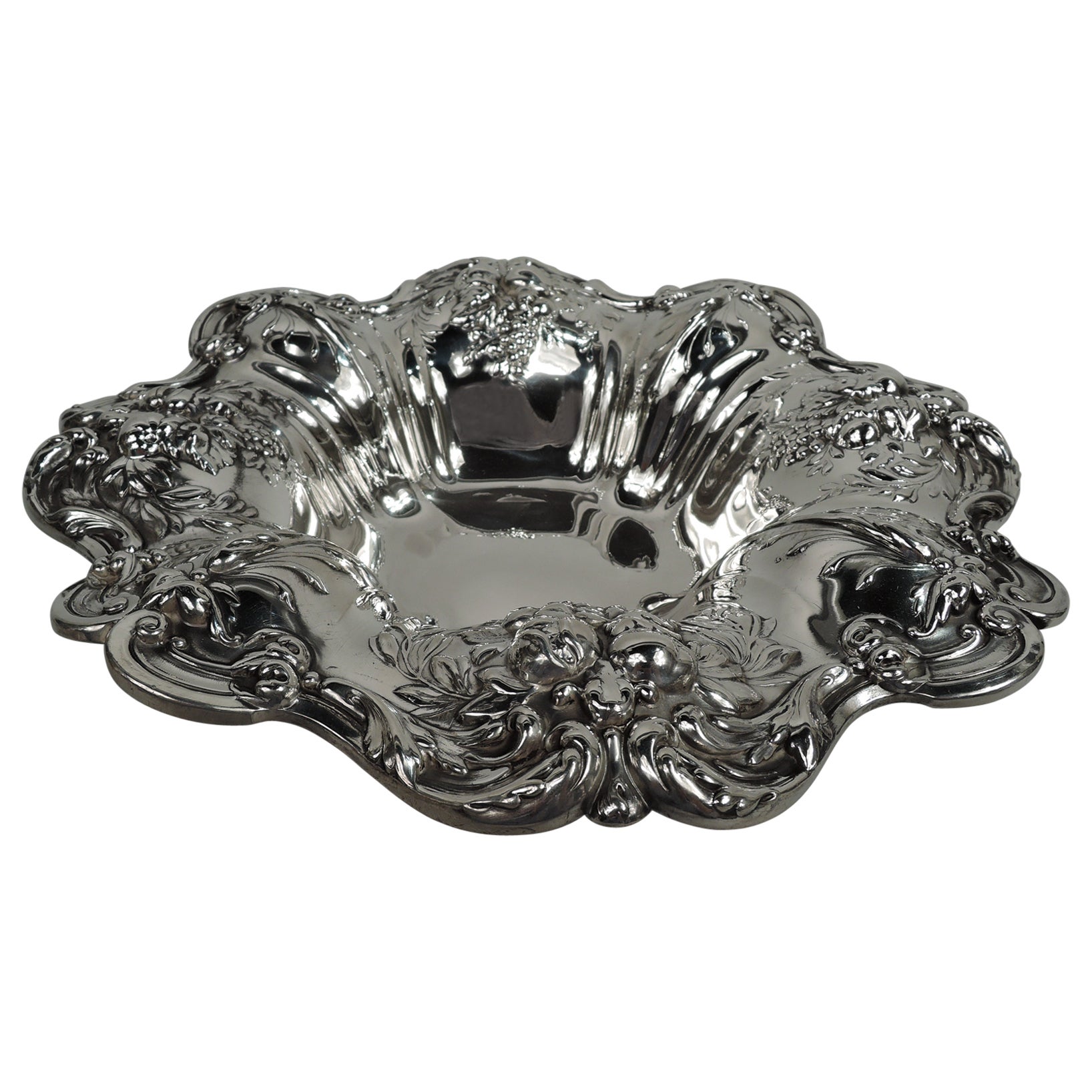 Reed & Barton Francis i Sterling Silver Round Bowl For Sale