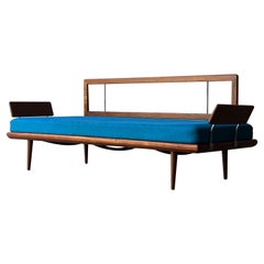 Peter Hvidt & Orla Mølgaard-Nielsen “Minerva” Sofa