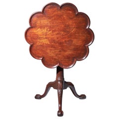 Fine 18th Century George II Mahogany Pie-Crust Tripod Table, circa 1750