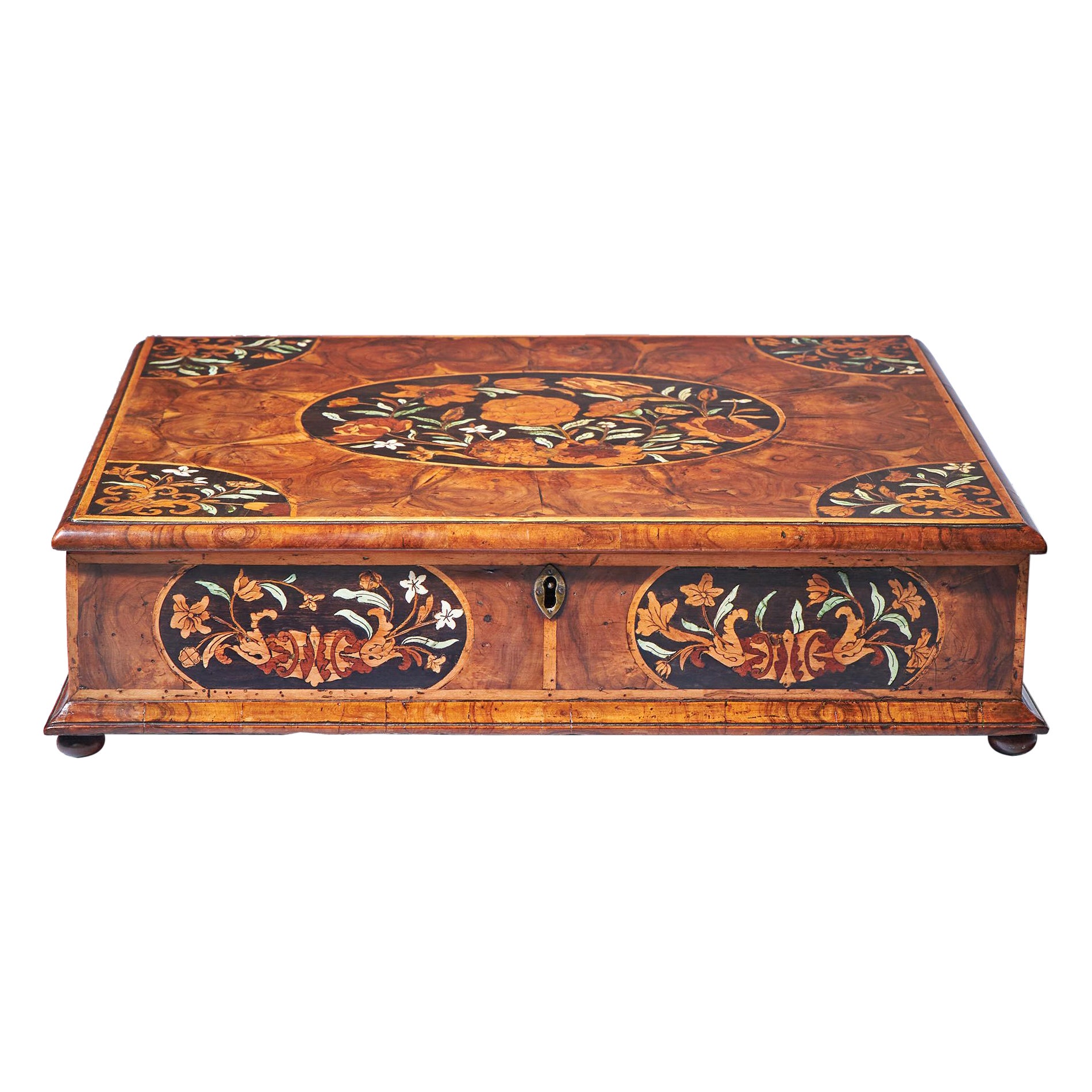 17th Century William and Mary Floral Marquetry Olive Oyster Lace Box, Circa 1685