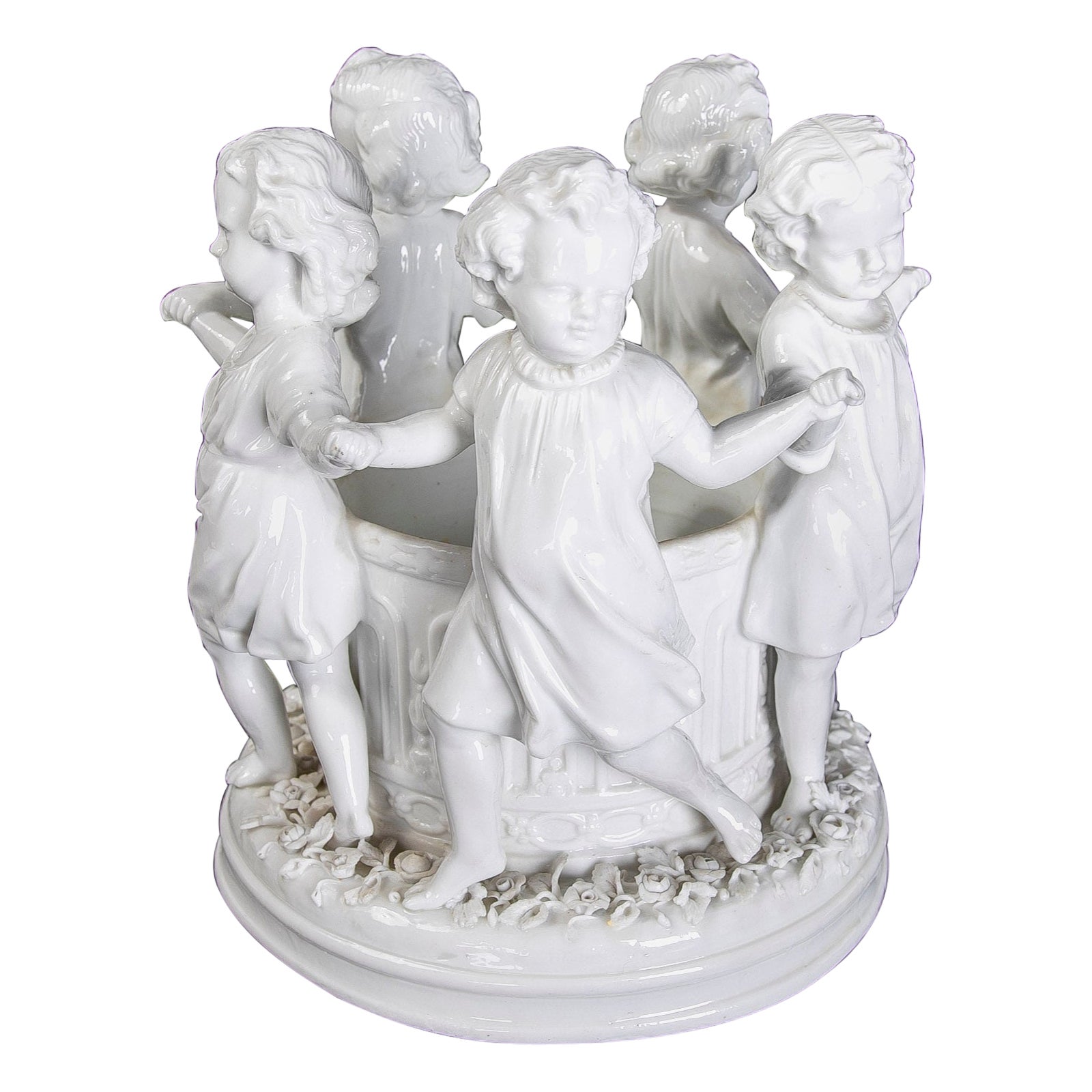 Ensemble sculptural en porcelaine autrichienne du 19ème siècle en blanc avec enfants