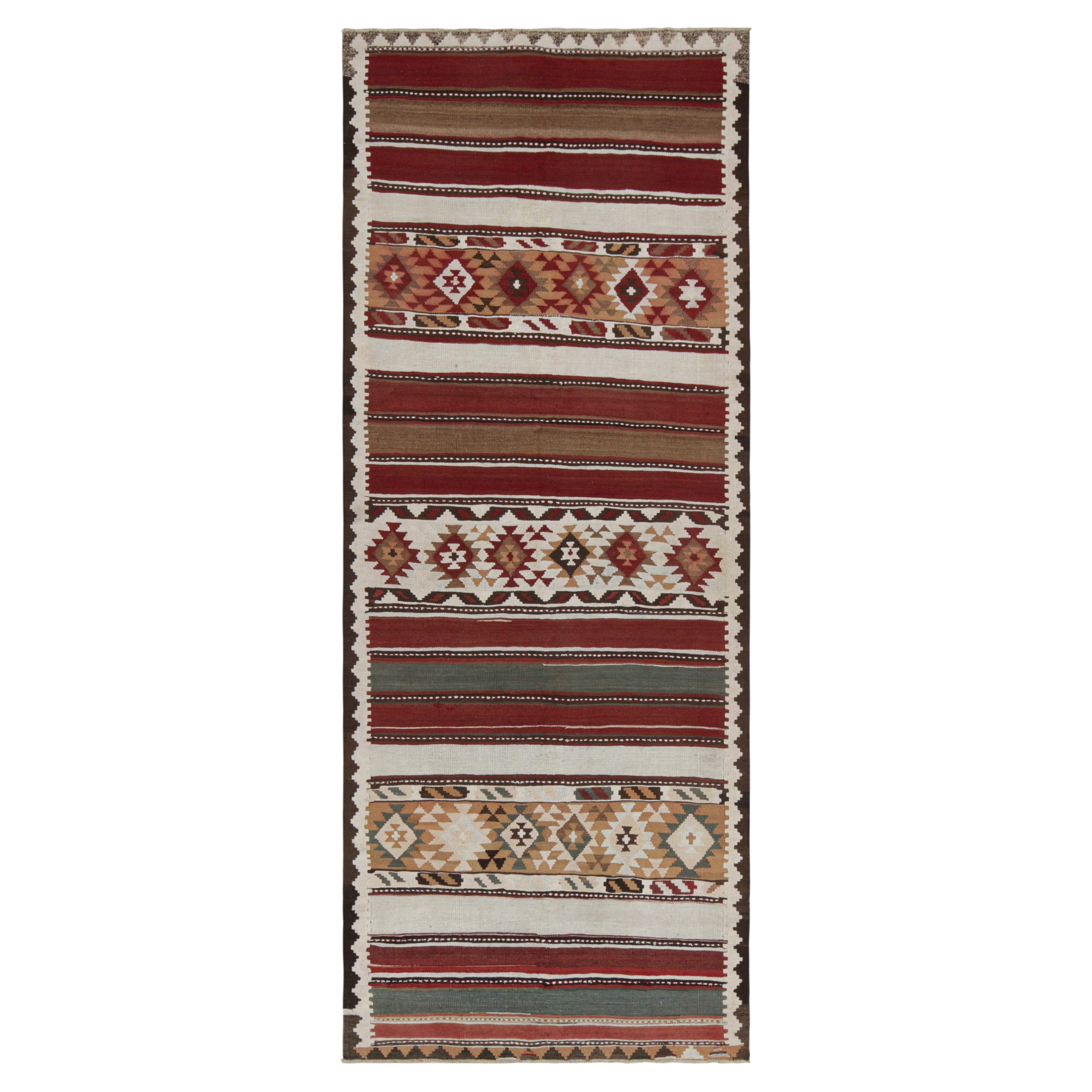 Shahsavan Persischer Kelim in Rot, Weiß und Beigebraun mit geometrischen Mustern im Angebot