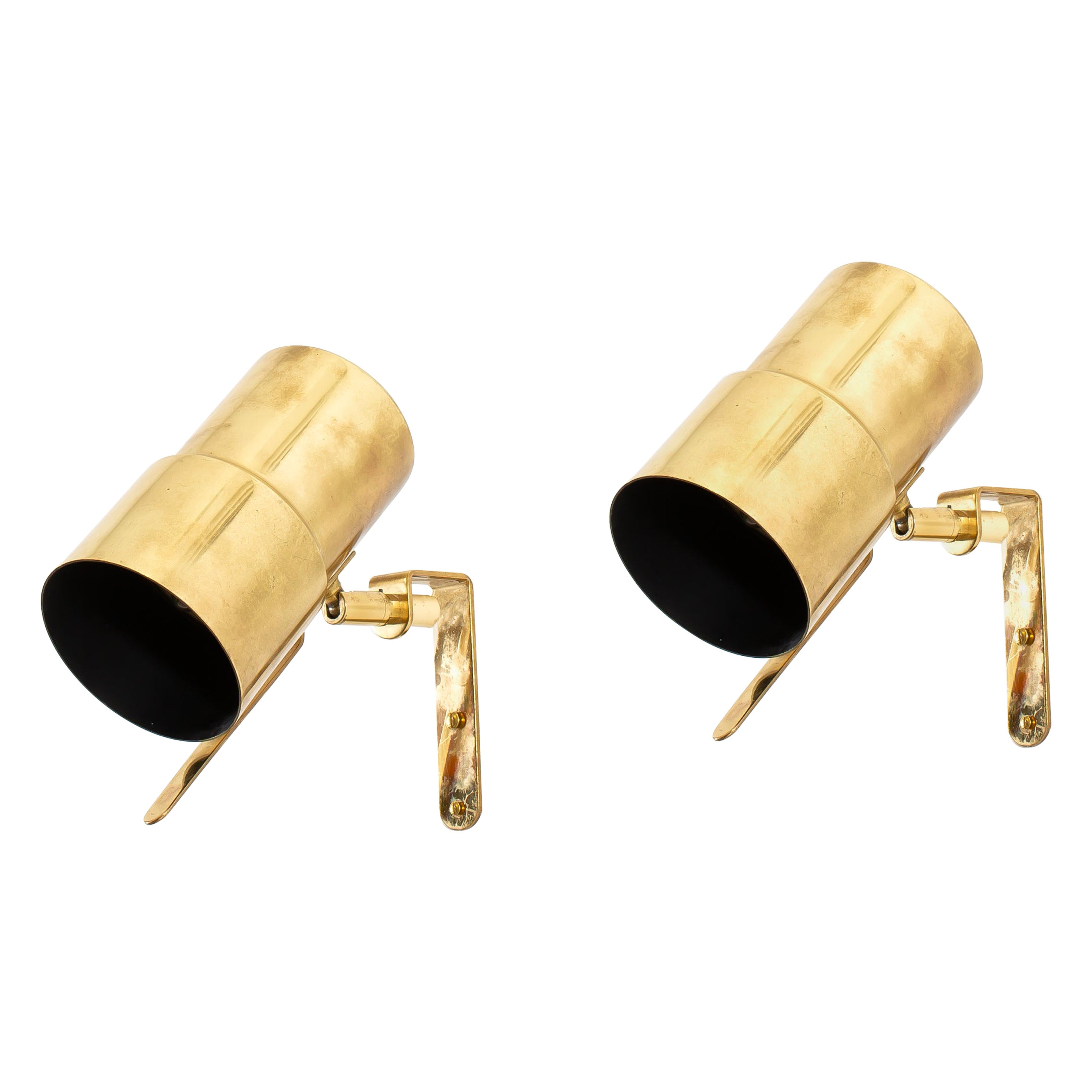 Pair of Wall Lamps in brass Model V-324 by Hans-Agne Jakobsson, Sweden, 1960s For Sale