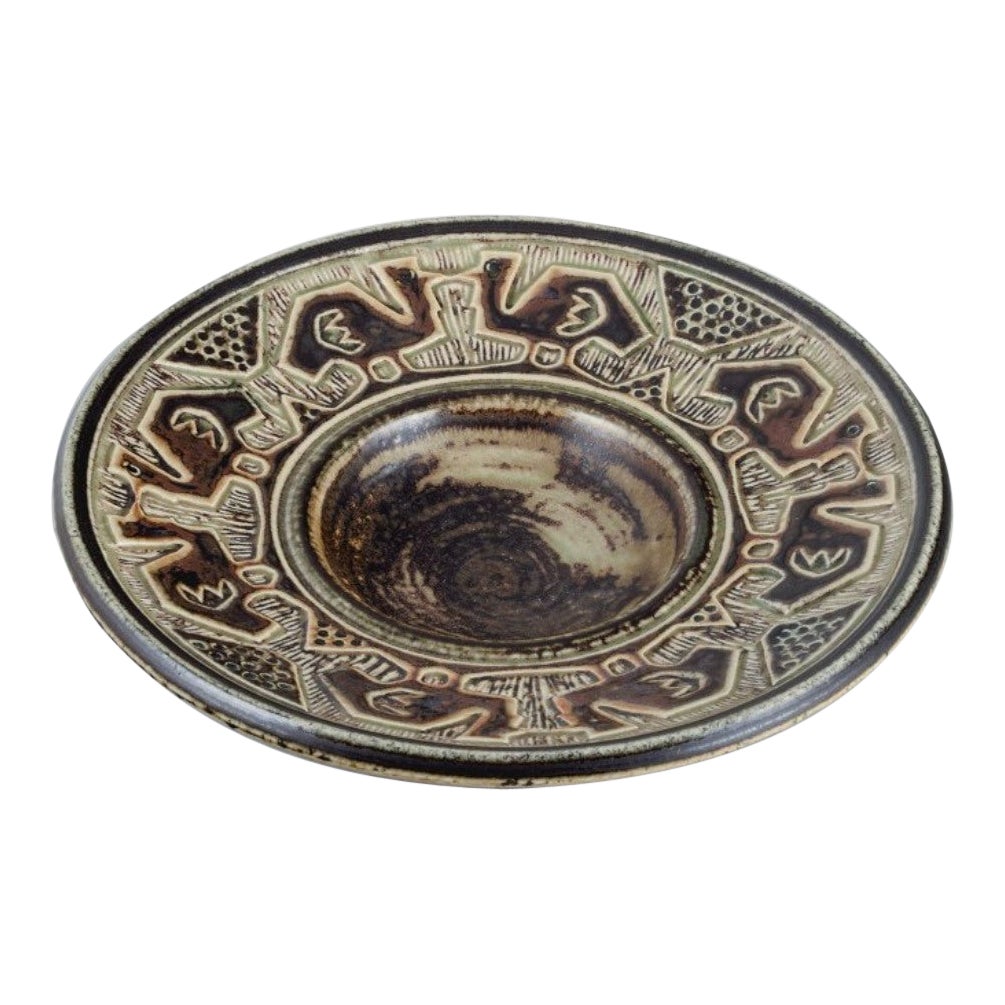 Jørgen Mogensen for Royal Copenhagen, Stoneware Bowl with Bird Motifs For Sale