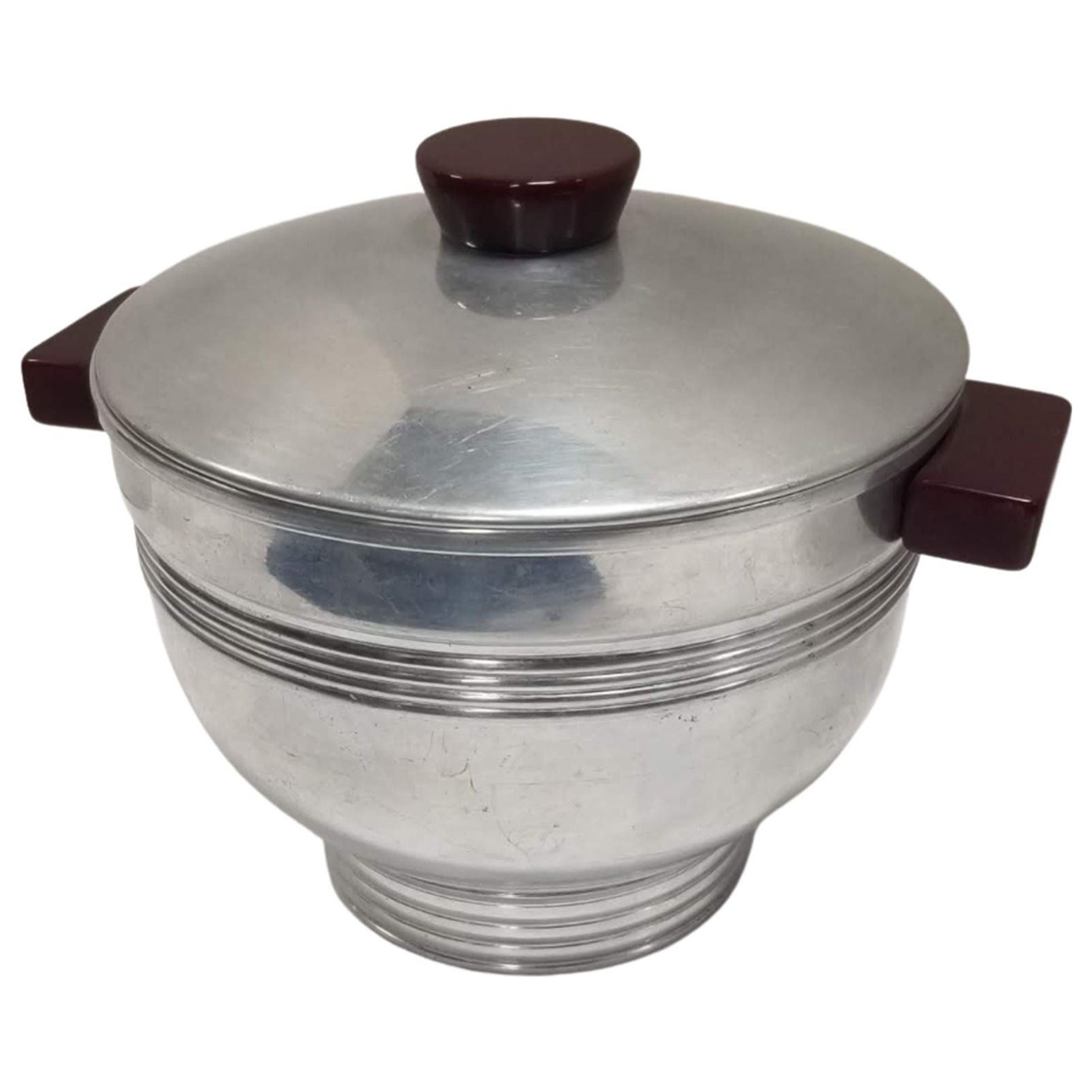 Midcentury Chrome Ice Bucket with Bakelite Handles and Lid Top For Sale
