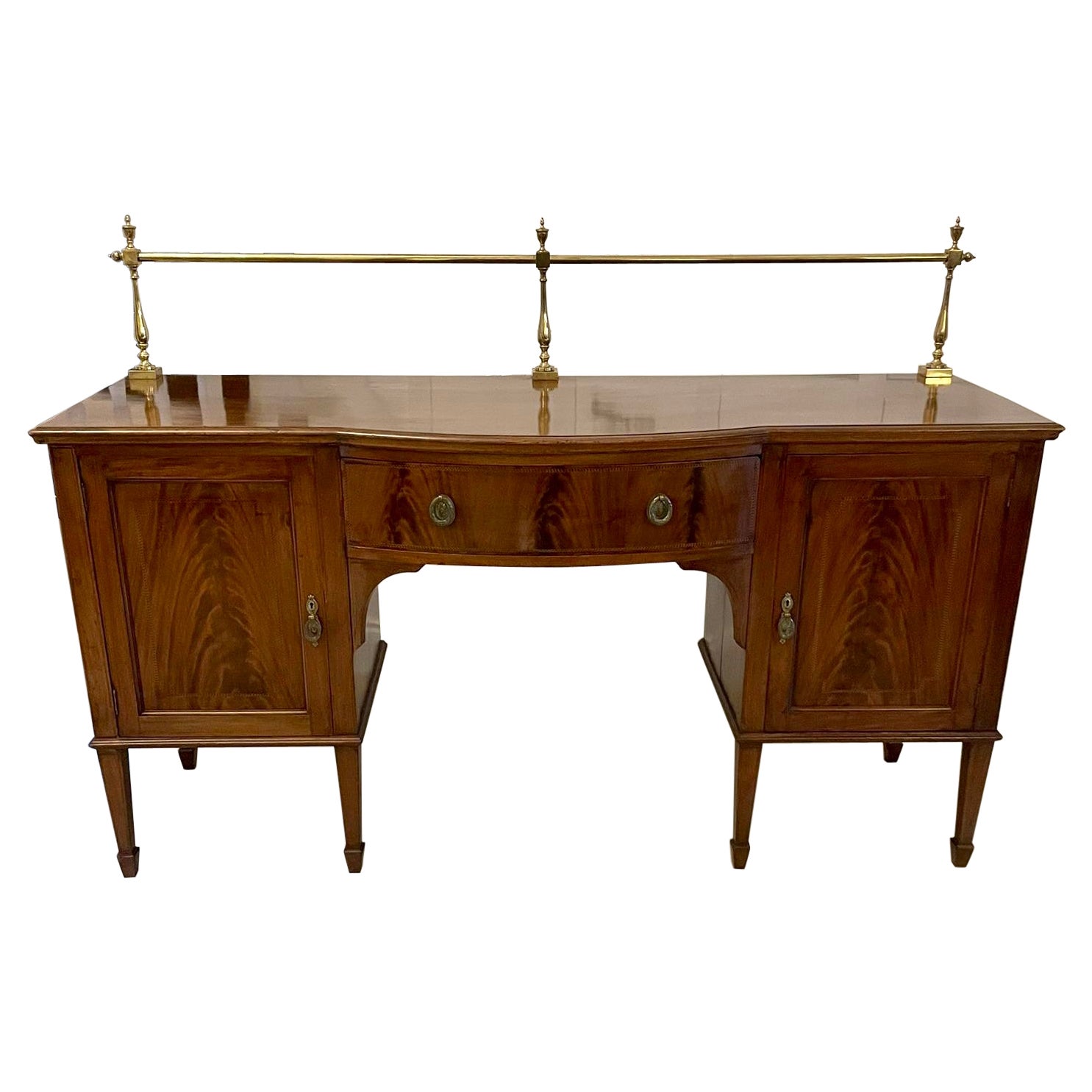Antiguo aparador eduardiano de caoba con incrustaciones de Hampton & Sons