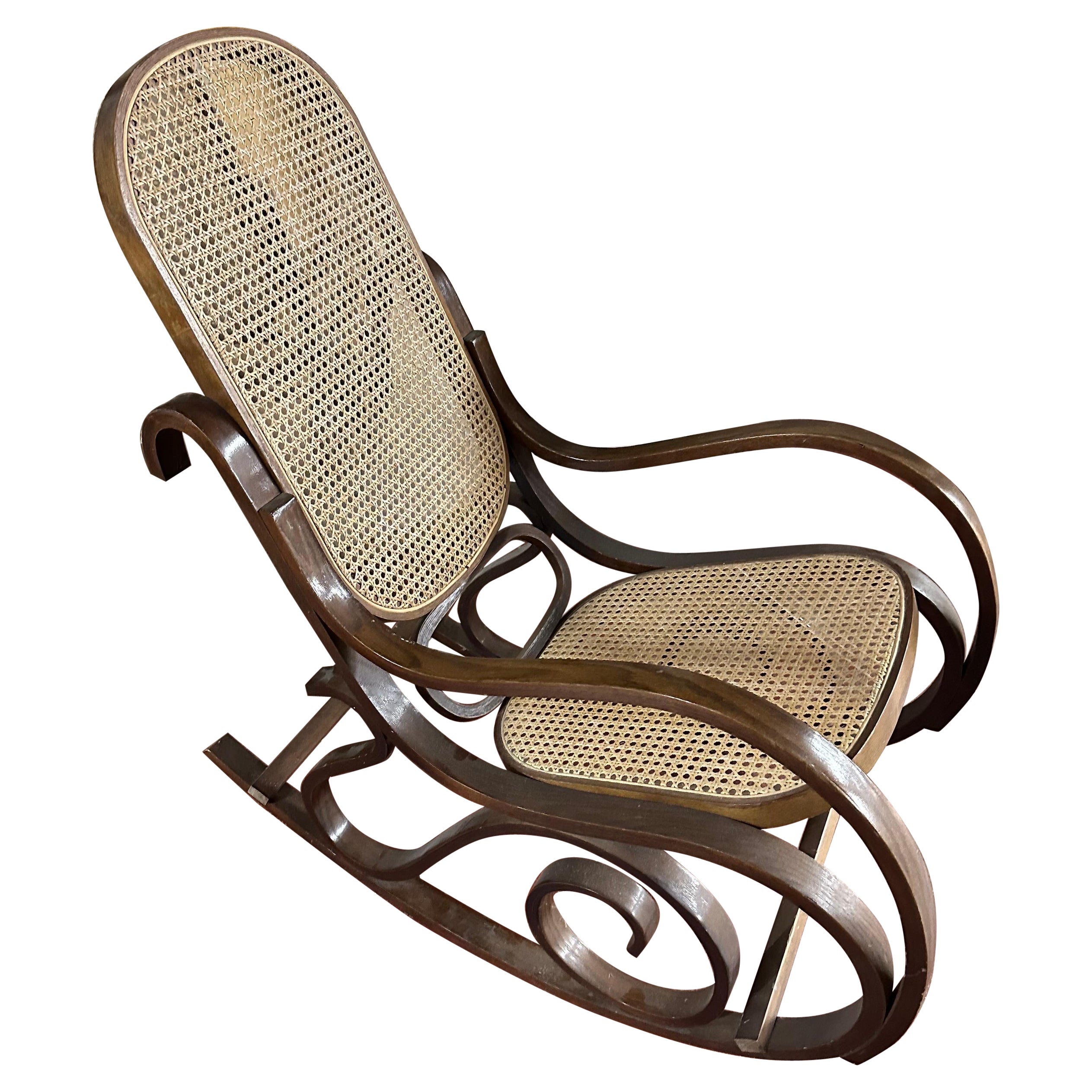 Fauteuil à bascule en bois courbé