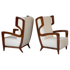 Vintage Gio Ponti, Exceptional Pair of Rare Wingback Armchairs in Walnut, Italy, 1940s