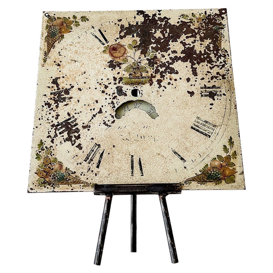 Horloge à cadran de type longcase du début du 19e siècle sur support personnalisé en vente
