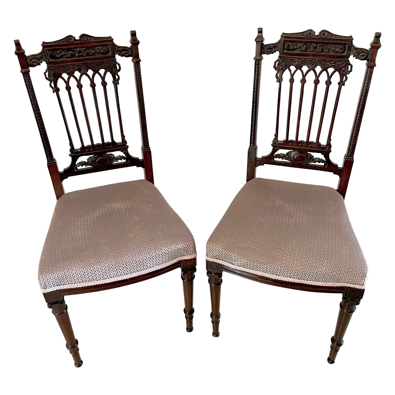 Fine Pair of Antique Victorian Carved Mahogany Side Chairs For Sale