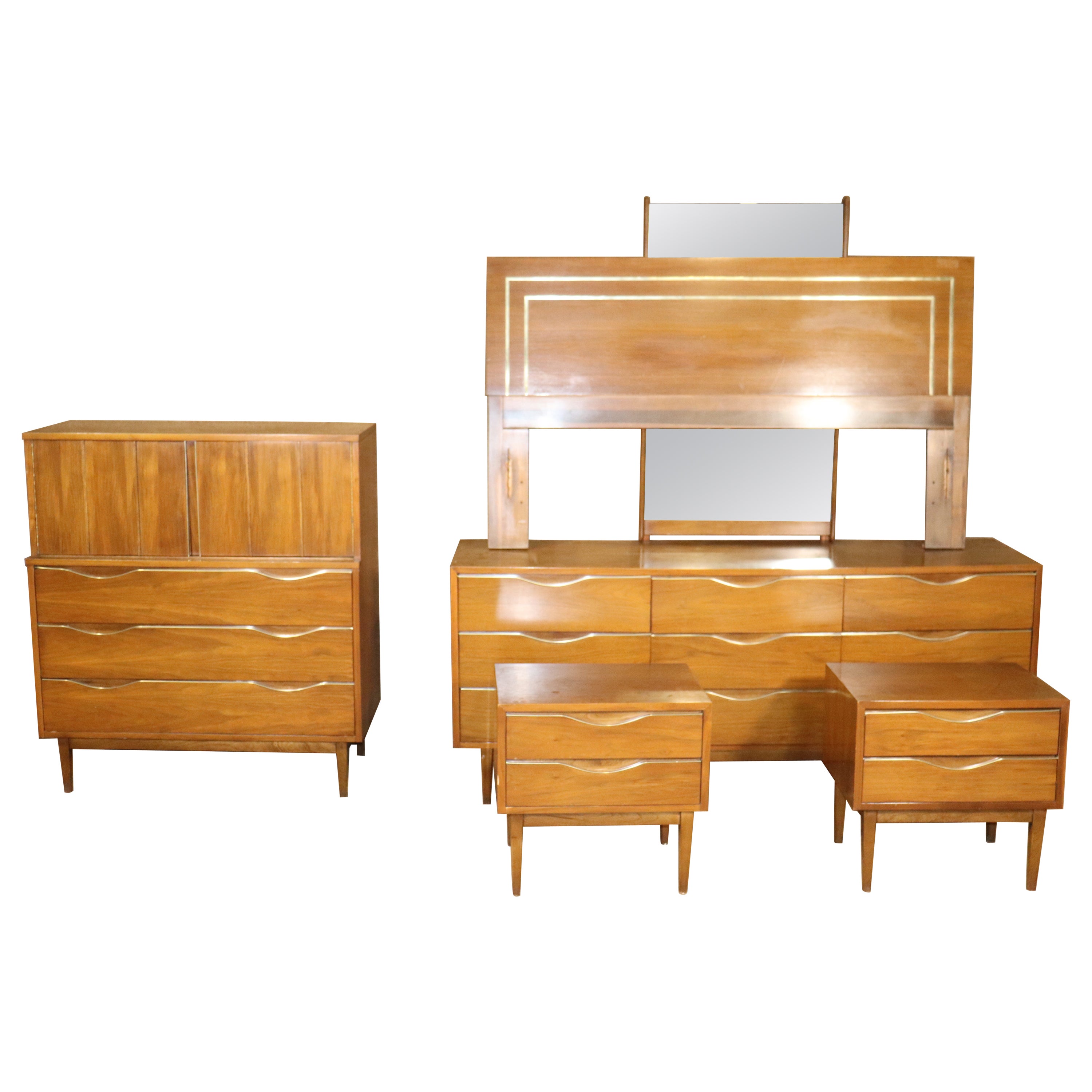 Mobilier de chambre à coucher American of Martinsville en vente