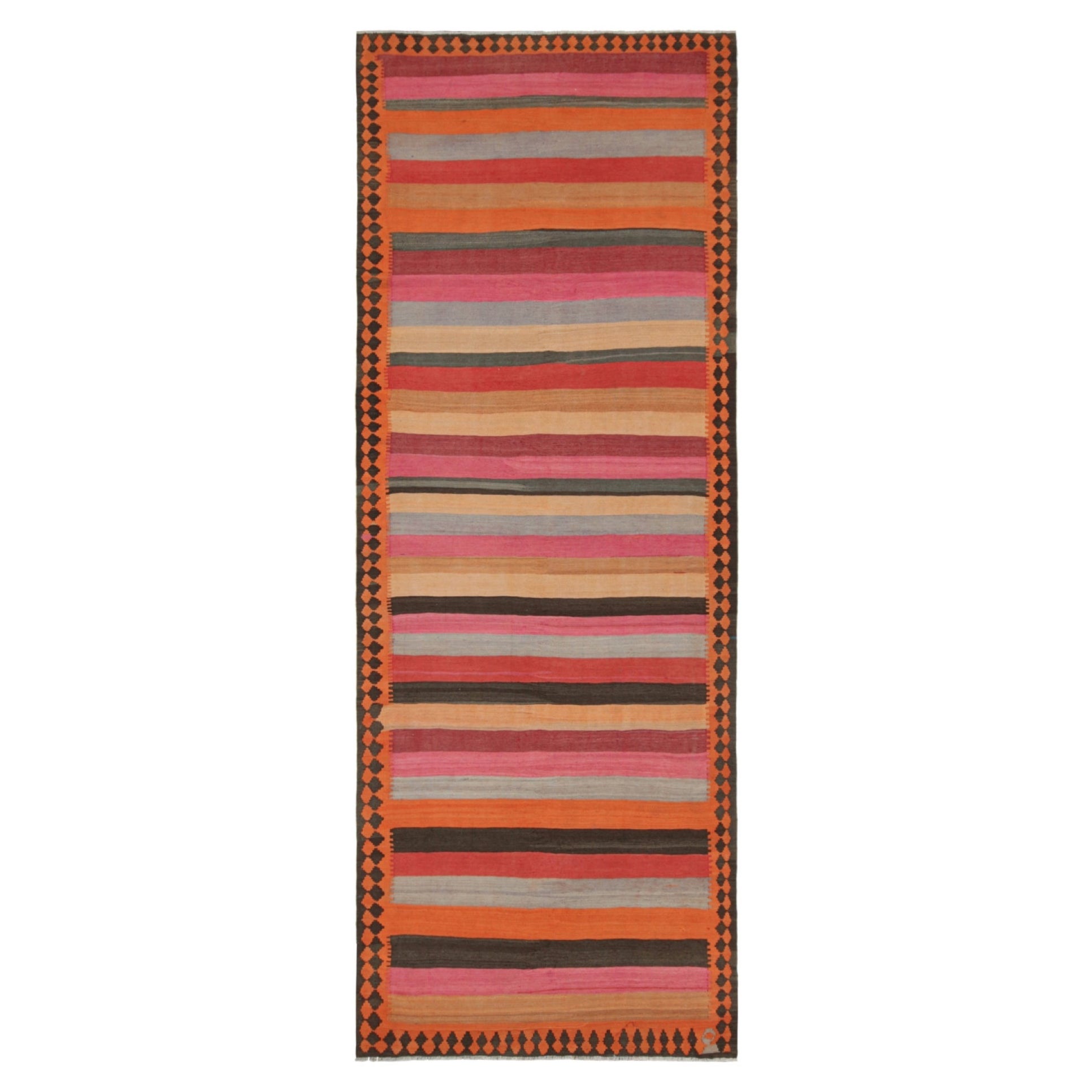 Vieux Kilim persan du Nord-Ouest à rayures multicolores en vente