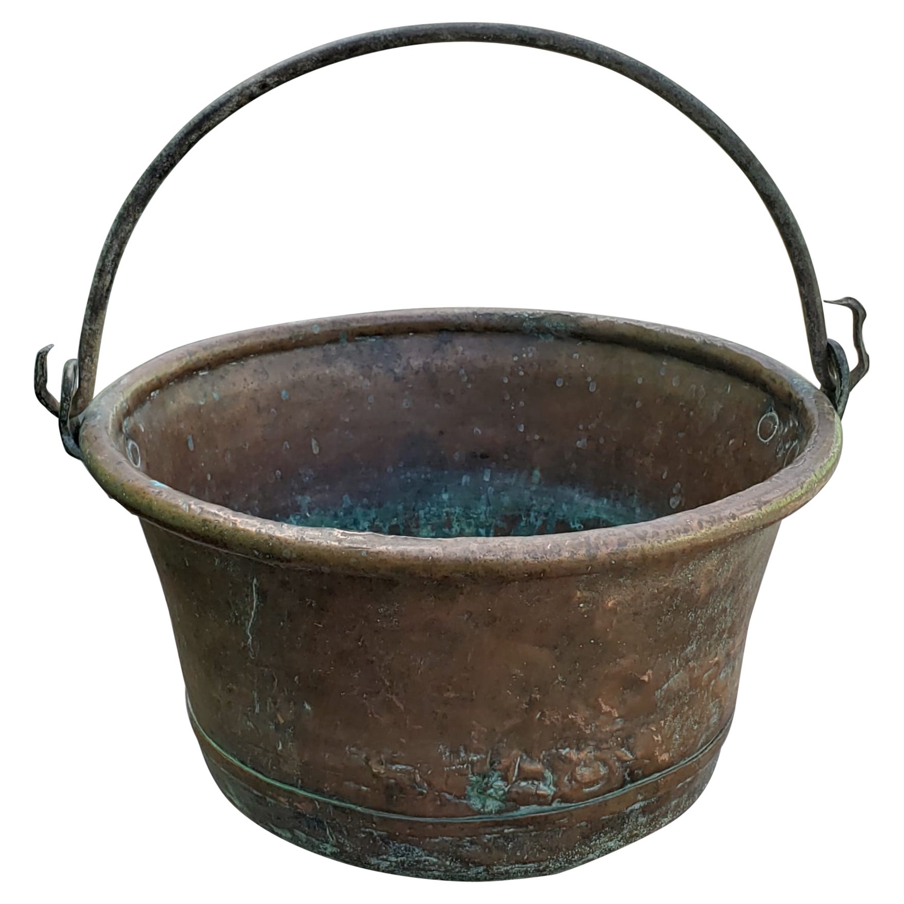 Antique Hand-Hammered Copper Bale with Iron Handle Bucket Jardiniere For Sale