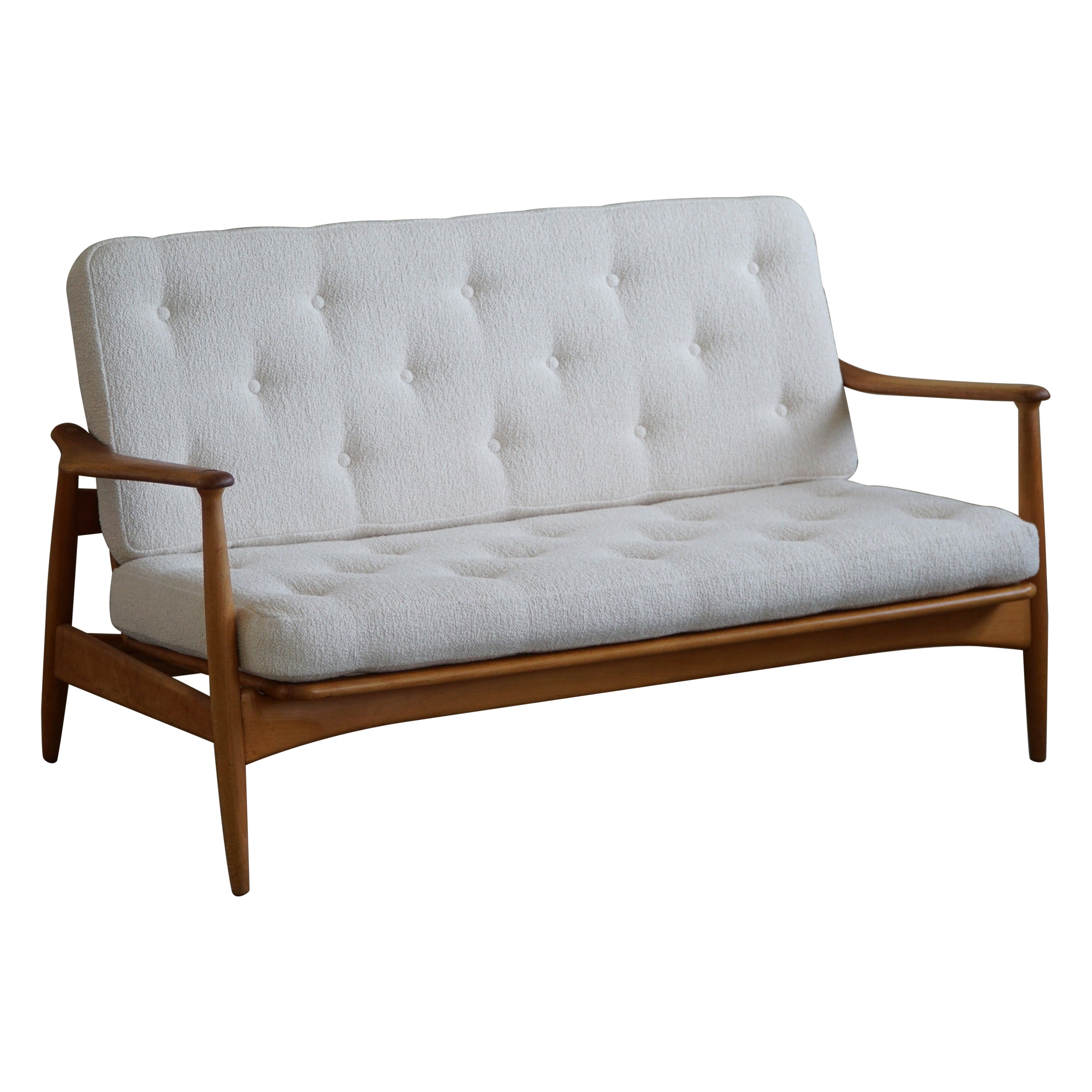 Arne Vodder 2-Sitzer-Sofa, Modell Fd 161, neu gepolstert mit Bouclé, 1950er Jahre im Angebot