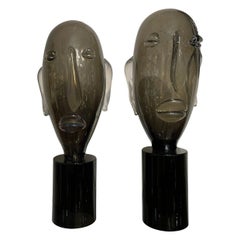 Paire de têtes de sculptures en verre de Murano fumé gris-noir, Italie du 20e siècle