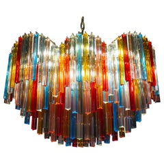 Spectaculaire lustre de forme ovale en verre de Murano à trois éditions multicolores