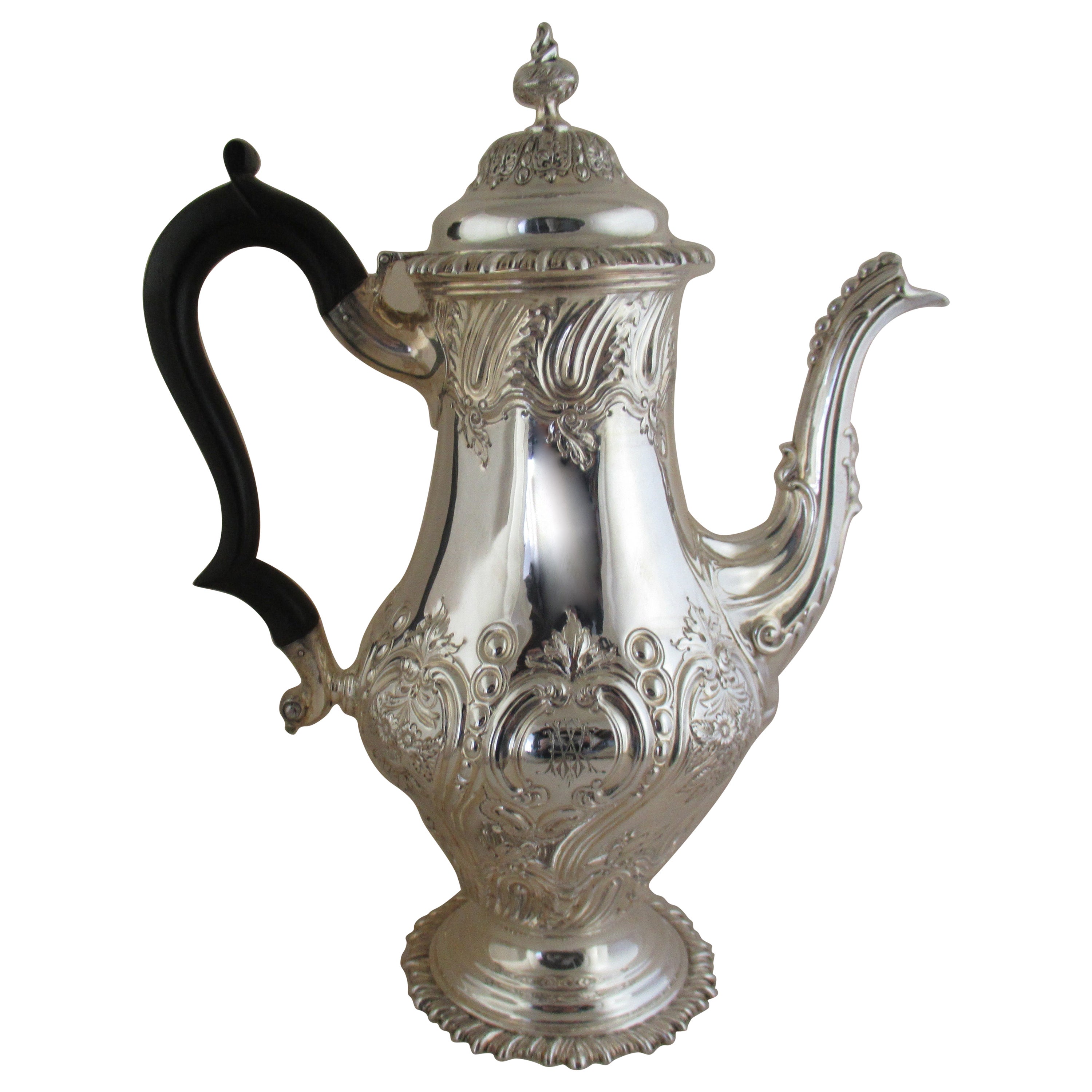 19th Century - Sterling Silver - Superb Coffee Pot - Hallmarked:- London 1889 For Sale
