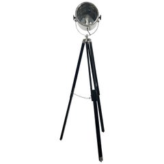 Schwarz-Silbernes französisches Nussbaum-Leuchte des 20. Jahrhunderts – Cinema Floor Studio Lampe