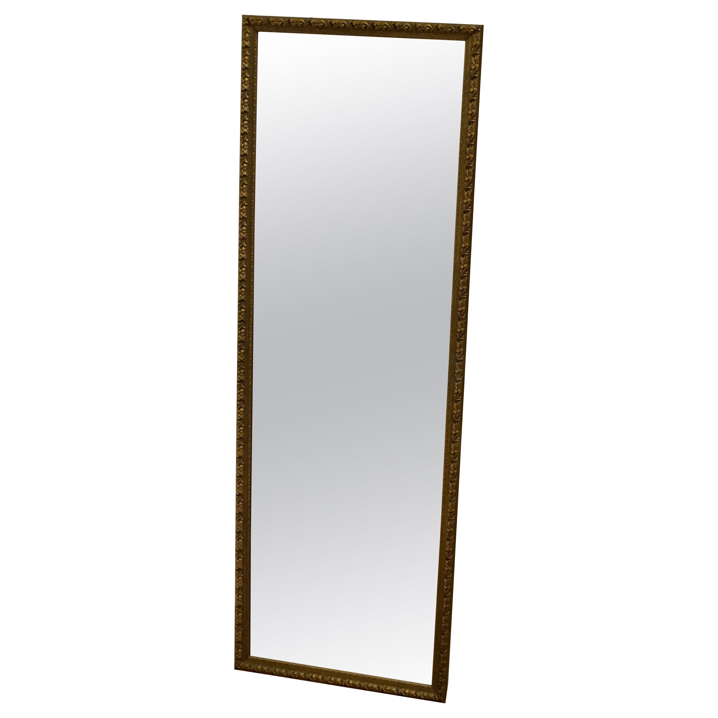 Miroir de coiffeuse décoratif en bois long et doré    en vente