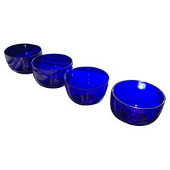 4 bols à doigt de Baccarat du 19ème siècle de couleur cobalt