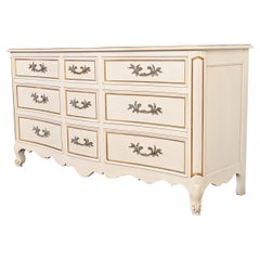 Retro Kindel Furniture French Provincial Louis XV Triple Dresser, circa 1960s