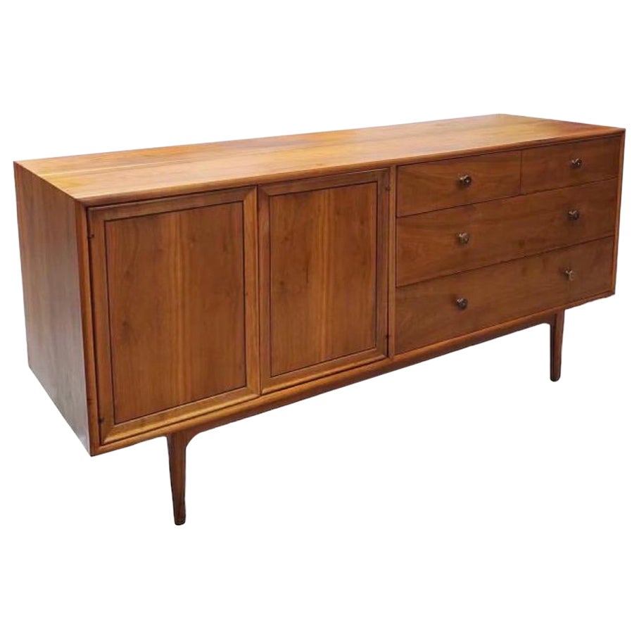 Vintage Mid-Century Modern The Modern Drexel Commode ou crédence en noyer massif