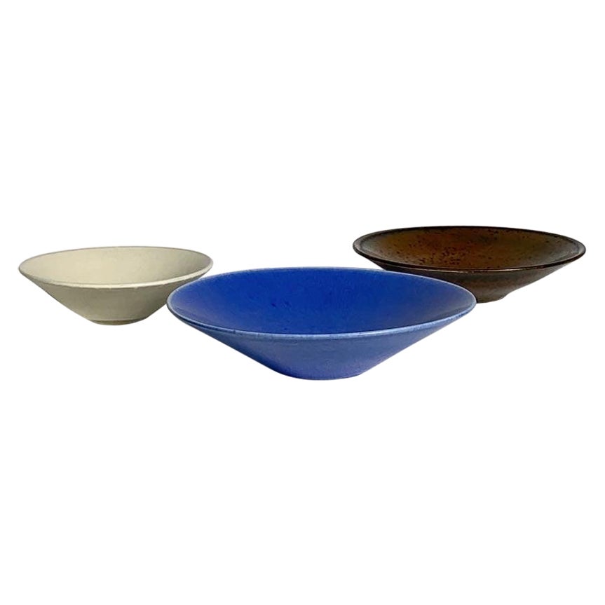 Set of Three Stig Lindberg Stoneware Bowls Gustavsberg Sweden, 1960s For Sale