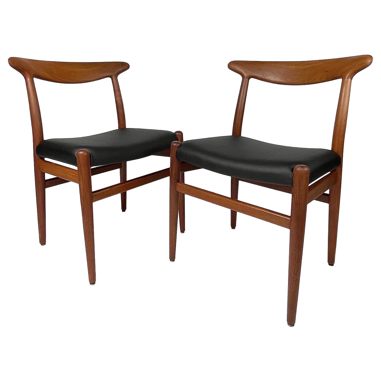 Ensemble de quatre chaises de salle à manger Hans Wegner CM Madsen W2 en teck et cuir Cacti Vegan  en vente