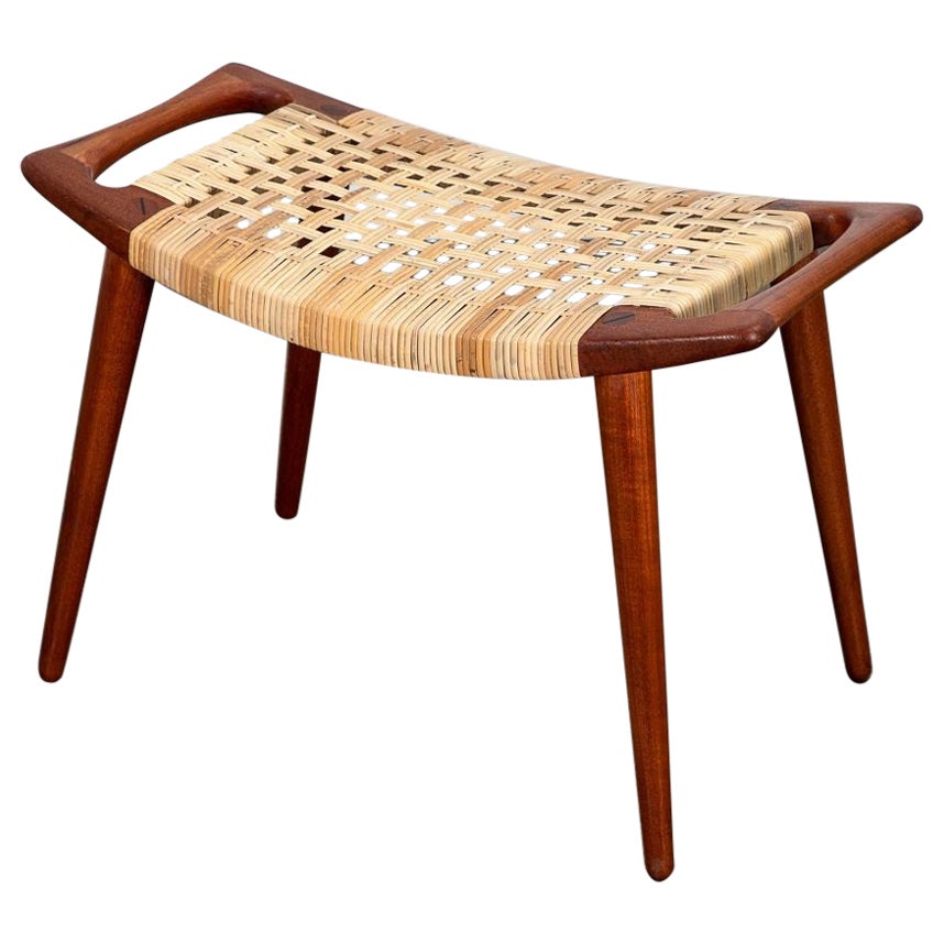 Tabouret en rotin Hans J. Wegner pour Johannes Hansen JH 539 en vente