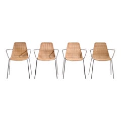 Quatre fauteuils modernes danois, fin du 20e siècle.