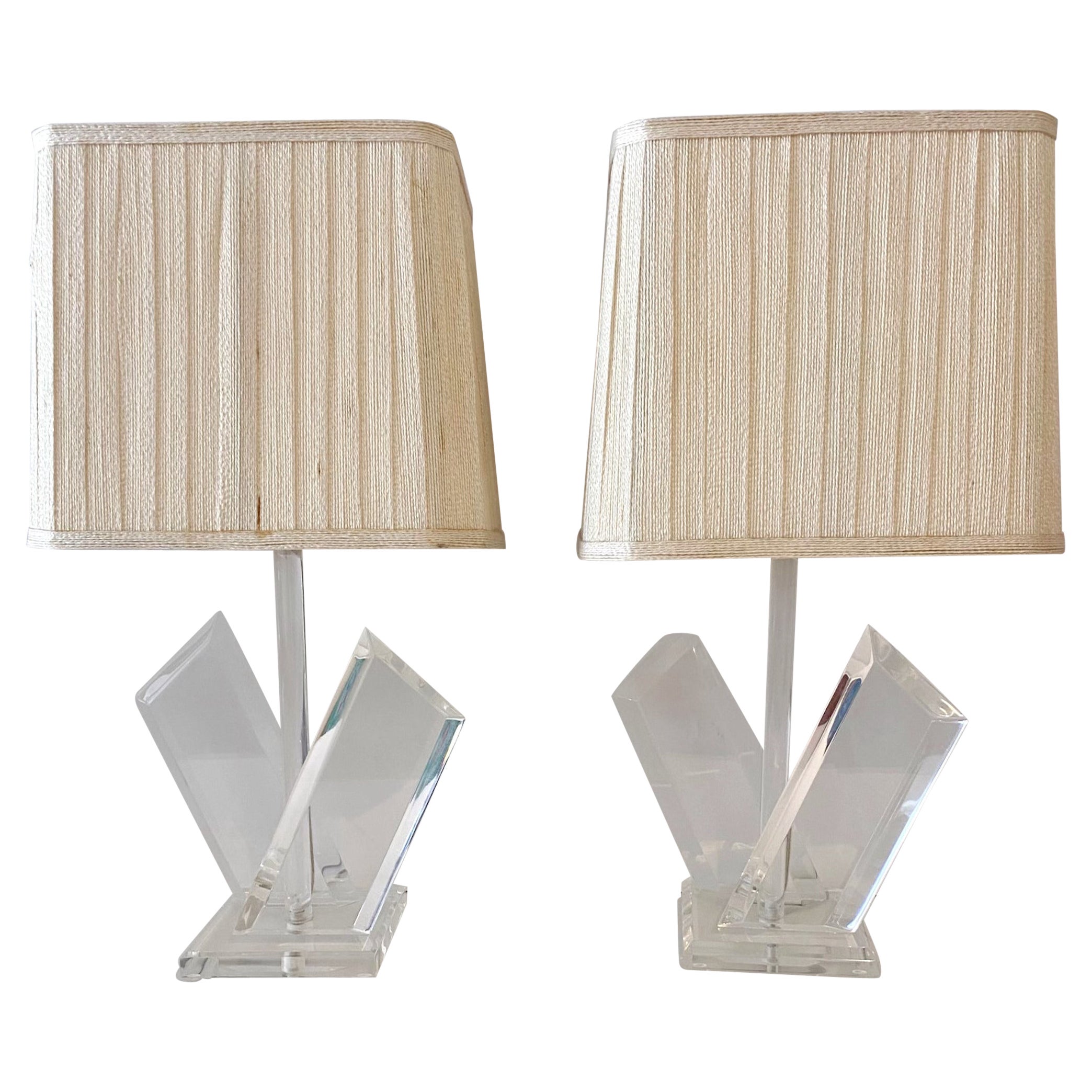 Pair of Post Modern Lucite Twin Column Lamps For Sale